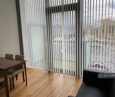 1 bedroom flat to rent - Photo 2