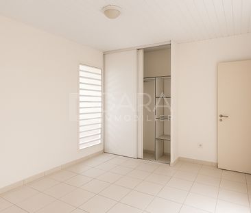 Location Appartement 2 pièces 46m² REMIRE MONTJOLY 97354 - Photo 1