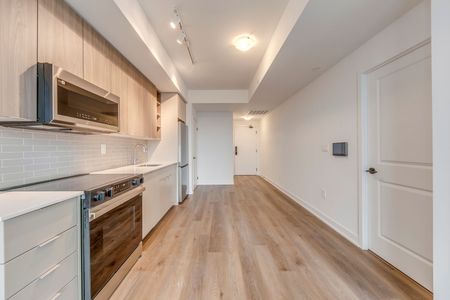 For Lease - 2075 Lakeshore Road Unit# 2010, Burlington, Ontario - Photo 5