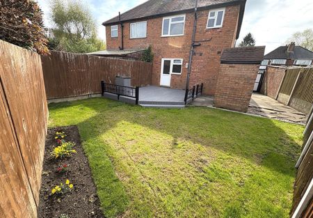 Westbourne Road, Halesowen, West Midlands - Photo 3