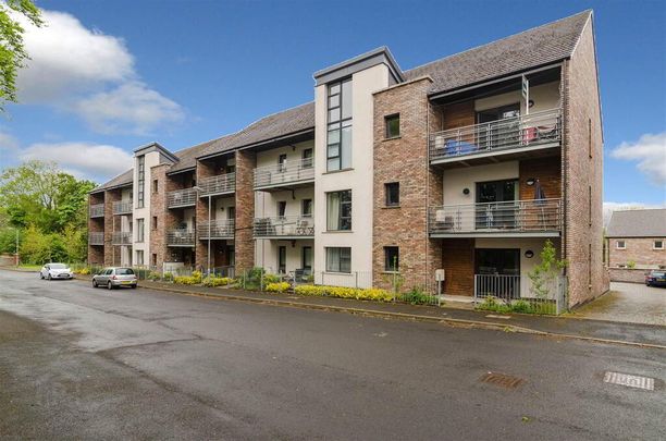 9 Woodbrook Green, Lisburn, BT28 2ZJ - Photo 1