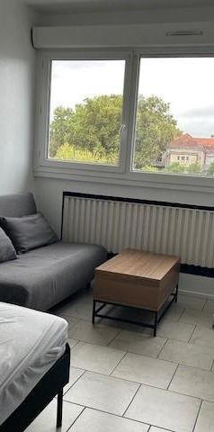 Location Appartement 1 pièce 18m² BORDEAUX 33000 - Photo 1