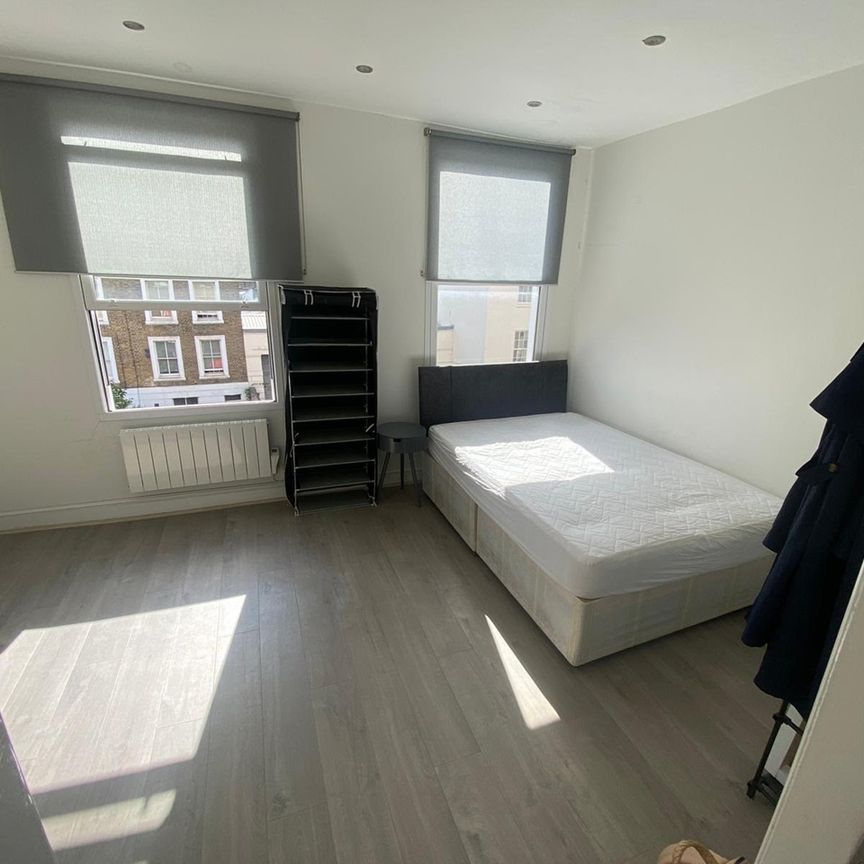 Studio Flat, Kennington Lane, SE11 - Photo 1