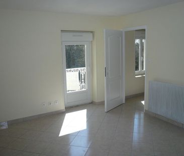 Location Appartement 3 pièces 71m² - Photo 4