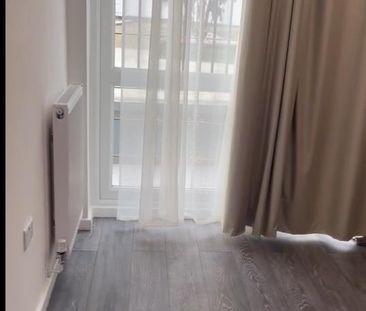 Studio Flat, Manor Drive, HA9 - Photo 5