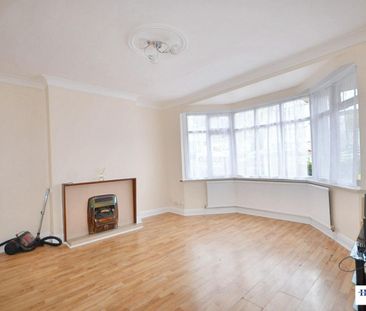 Kingsmere Park, Kingsbury, London, NW9 8PL - Photo 6