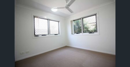 MODERN LIVING AND WALKING DISTANCE TO PA HOSPITAL - Photo 3