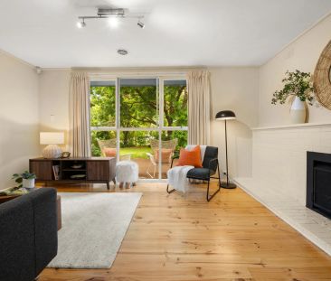 DICKSON WETLANDS ON YOUR DOORSTEP! - Photo 1