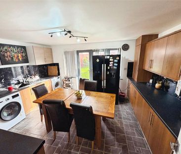 5 bedroom semi-detached house to rent - Photo 4