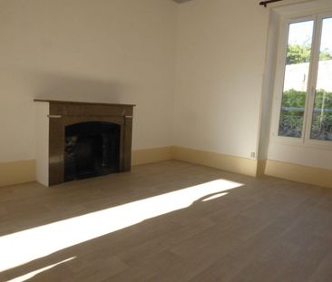 Location Appartement 2 pièces 43m² AUBENAS 07200 - Photo 1