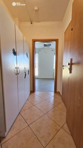 Pronájem nezařízené bytové jednotky 1+kk s balkonem, Brno - Modřice - Фото 5