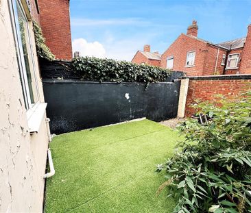 Laurel Terrace - Photo 6