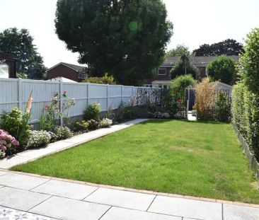 2 bedroom detached house to rent - Photo 5