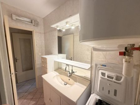 Location Appartement 4 pièces 75m² CHAMBERY 73000 - Photo 4