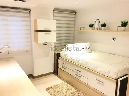 3 room luxury Apartment for rent in Alicante, Spain - Photo 5