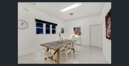 Luxurious Living at 104 Montacute Road, Hectorville! - Photo 2