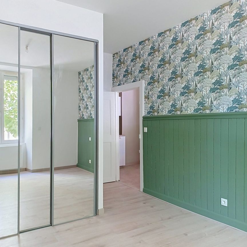 Location Appartement 2 pièces 42m² REALMONT 81120 - Photo 1