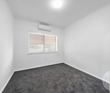 42 Nixon Cres, Tolland NSW 2650 - Photo 3