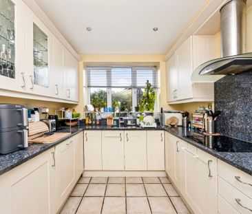 Ash Close, Hove, BN3 - Photo 3