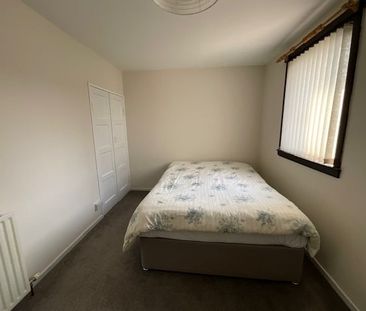 3 Bed Terraced House, Springhill Road, AB16 - Photo 4