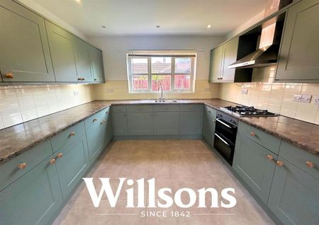 3 bedroom detached bungalow to rent - Photo 2