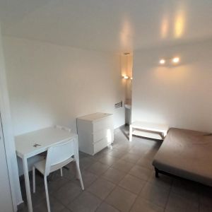 Location Appartement 1 pièce 13m² BORDEAUX 33800 - Photo 2