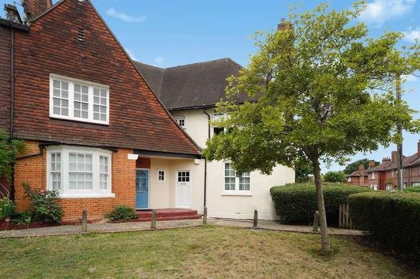 Risley Avenue, London, N17 - Photo 1