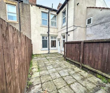 2 bed lower flat to rent in NE28 - Photo 2