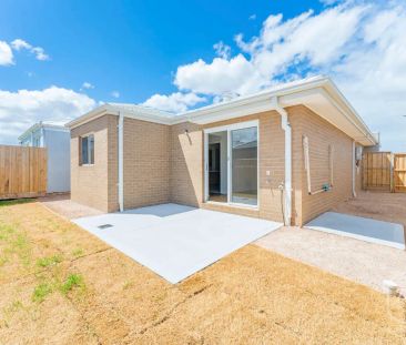 “Contemporary Comfort in Prime Tarneit Location I Three-Bedroom House” - Photo 5
