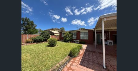 Bright Facing Home – Great Location - Photo 3