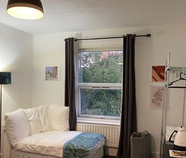 Room in a Shared House, Forest Road, E17 - Photo 1