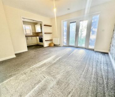 2 bedroom detached house to rent - Photo 2