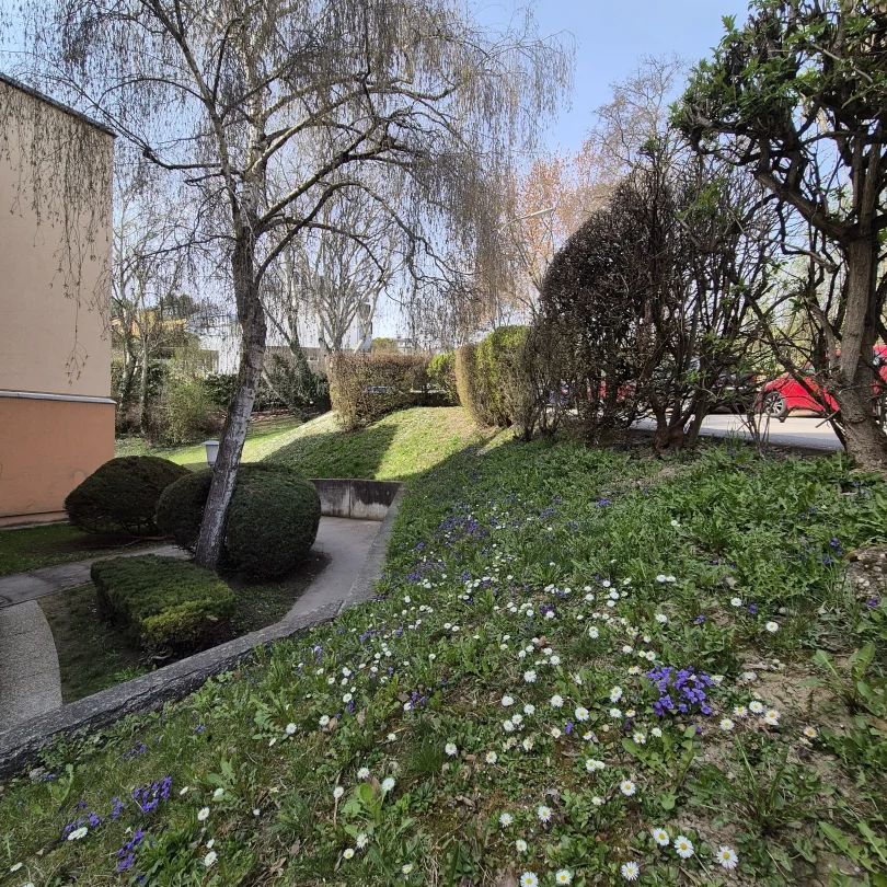 Süße, helle, wohlfühl 1 - Zimmerwohnung mit Loggia und Blick ins Grüne in Klosterneuburg - Foto 1