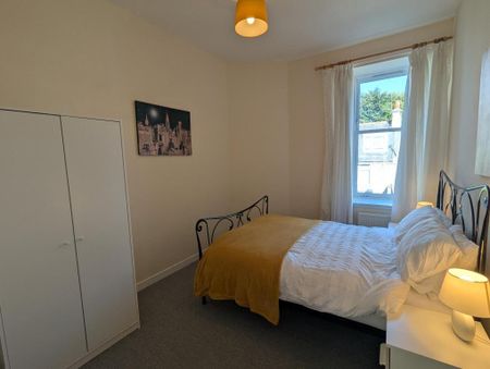 2 bedroom flat to rent - Photo 5