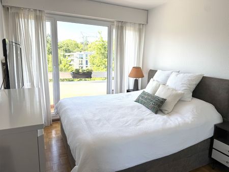 Appartement spacieux de 6 pièces au 2ème étage avec parking - Photo 5