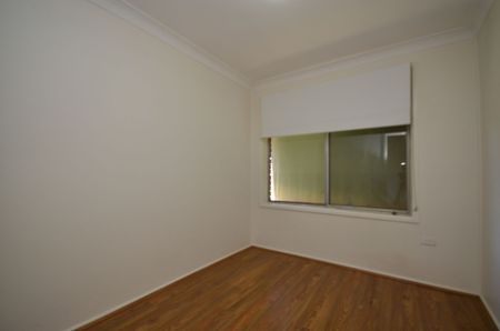 Renovated 3 Bedroom Home - Photo 3