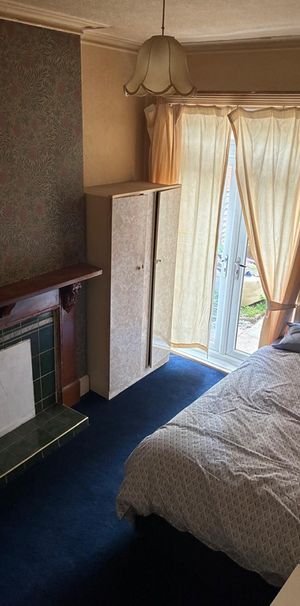 Room in a Shared House, Rotton Park Road, B16 - Photo 1