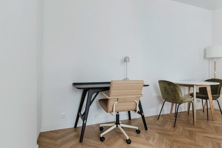 Place de Thorigny - Photo 4