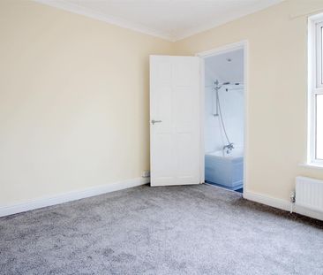 2 Bedroom House to let - Photo 6
