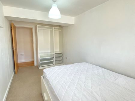 3 Bed Flat, The Herbert Ashman Building, BS1 - Photo 3