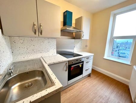2 bedroom apartment to rent - Photo 3
