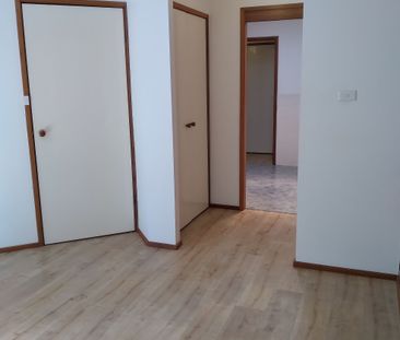 Location, Location, Location! Spacious 2 Bedroom Townhouse - Photo 4