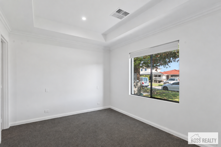 BRAND NEW MODERN HOME WITH QUALITY FINISHES! - Photo 3
