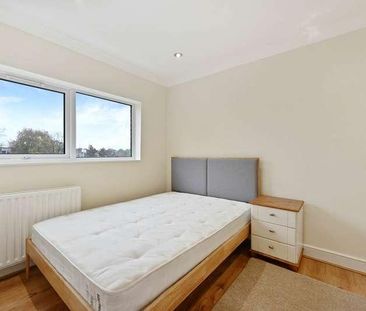 Bloomsbury Close, Ealing Common, London, W5 - Photo 3