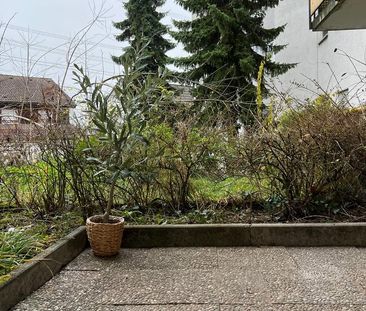 Apartment EBK Terrasse TG frisch renoviert & möbliert ab sofort - Foto 1