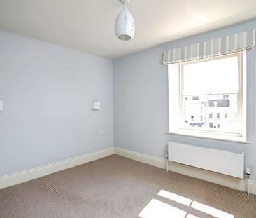 Market Square, Bicester - Photo 2