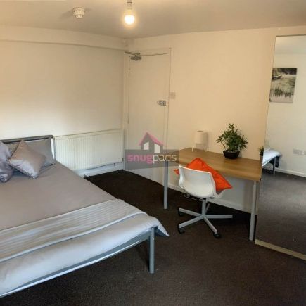 1 Bed - Bolton Road, Salford, - Photo 1