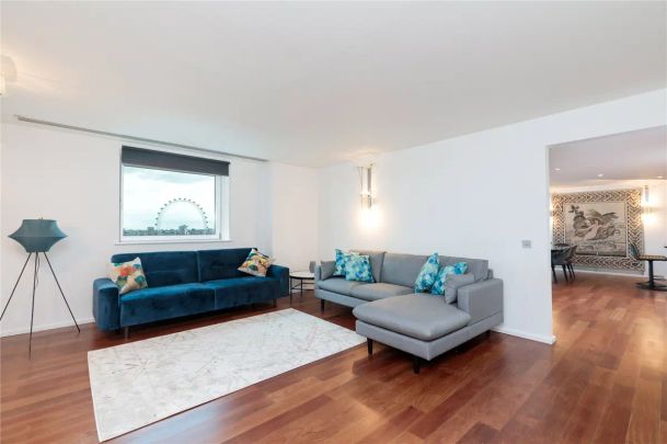 3 bedroom flat in London - Photo 1