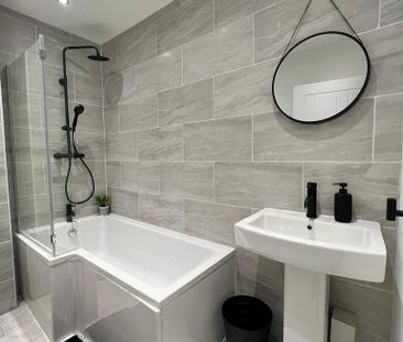 3 bedroom terraced house to rent - Photo 5