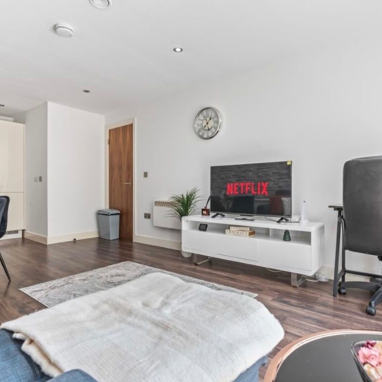 1 Bed Flat, The Quadrant, B1 - Photo 1